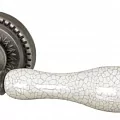 Ручка Armadillo Silvia фарфор кракелюр, на круглой декоративной накладке (бронза античная)